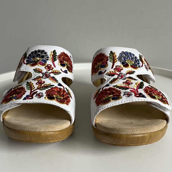 Alegria Embroidered Leather Wedge Sandals Size 8-8.5 - Picture 9 of 10